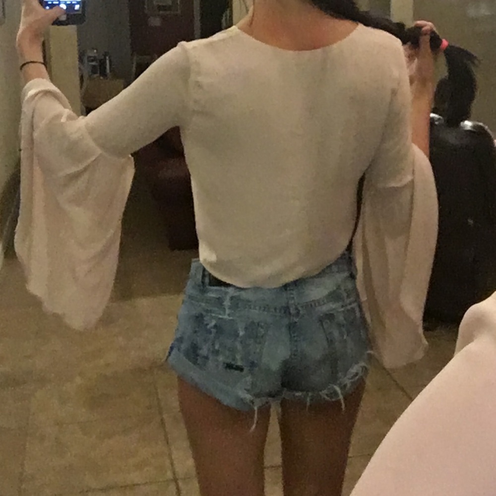 💗Forever 21 PINK Crop Long Sleeve Top💗 - Picture 3 of 4